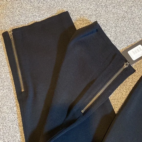 NWT Misook Black Pants with zippered ankles - Picture 3 of 7